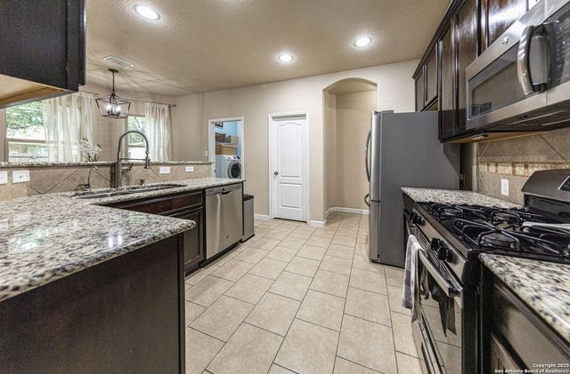 4431 Hogg, San Antonio, TX 78223