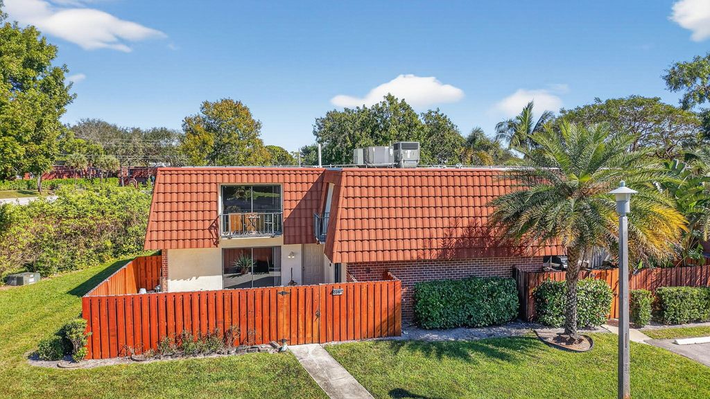 3319 Spanish Wells Drive 51-C, Delray Beach, FL 33445
