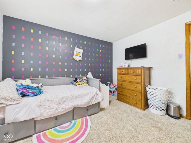 2763 W Hickory Drive, Anderson, IN 46013