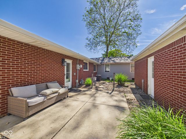 2763 W Hickory Drive, Anderson, IN 46013