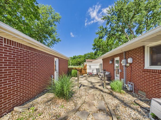 2763 W Hickory Drive, Anderson, IN 46013