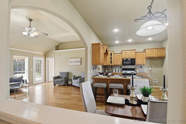 10002 E 97th Place North, Owasso, OK 74055