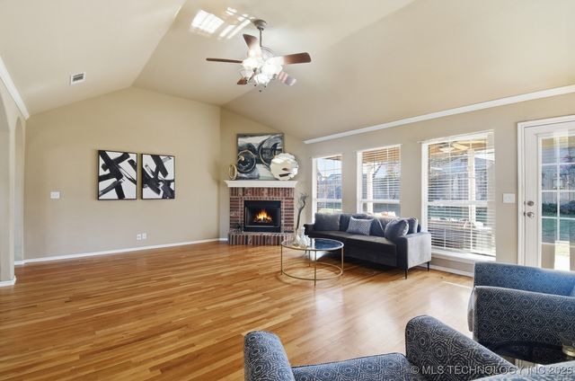 10002 E 97th Place North, Owasso, OK 74055