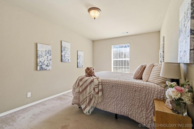 10002 E 97th Place North, Owasso, OK 74055