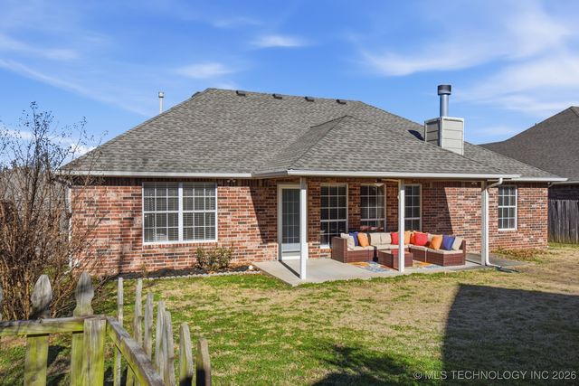 10002 E 97th Place North, Owasso, OK 74055