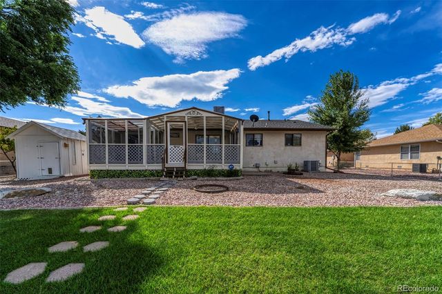 293 W Hahns Peak Avenue, Pueblo West, CO 81007