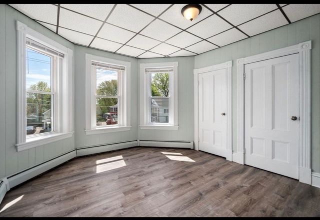 100 4th av 100 4th Ave 3, Lowell, MA 01854