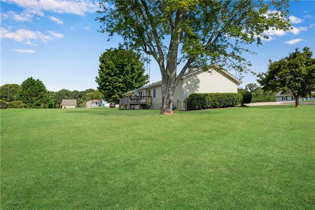 4646 Countryside Drive, Flowery Branch, GA 30542