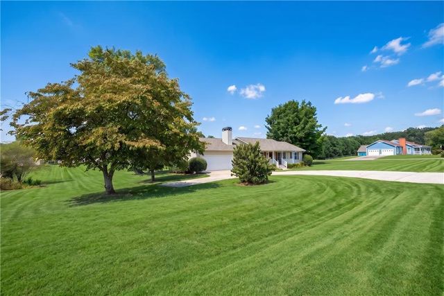 4646 Countryside Drive, Flowery Branch, GA 30542