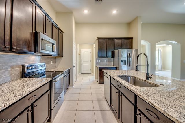 4150 NW 40th AVE, Cape Coral, FL 33993