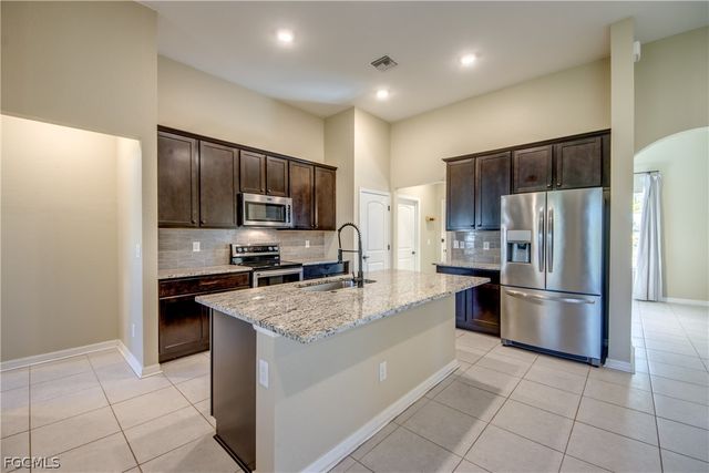 4150 NW 40th AVE, Cape Coral, FL 33993