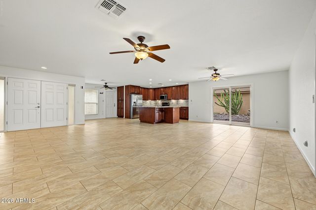 26253 S DARTFORD Drive, Sun Lakes, AZ 85248