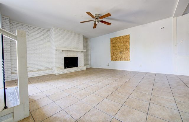 1306 E Saint Johns Ave, Austin, TX 78752