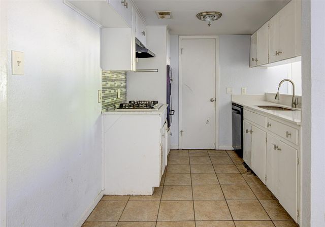 1306 E Saint Johns Ave, Austin, TX 78752