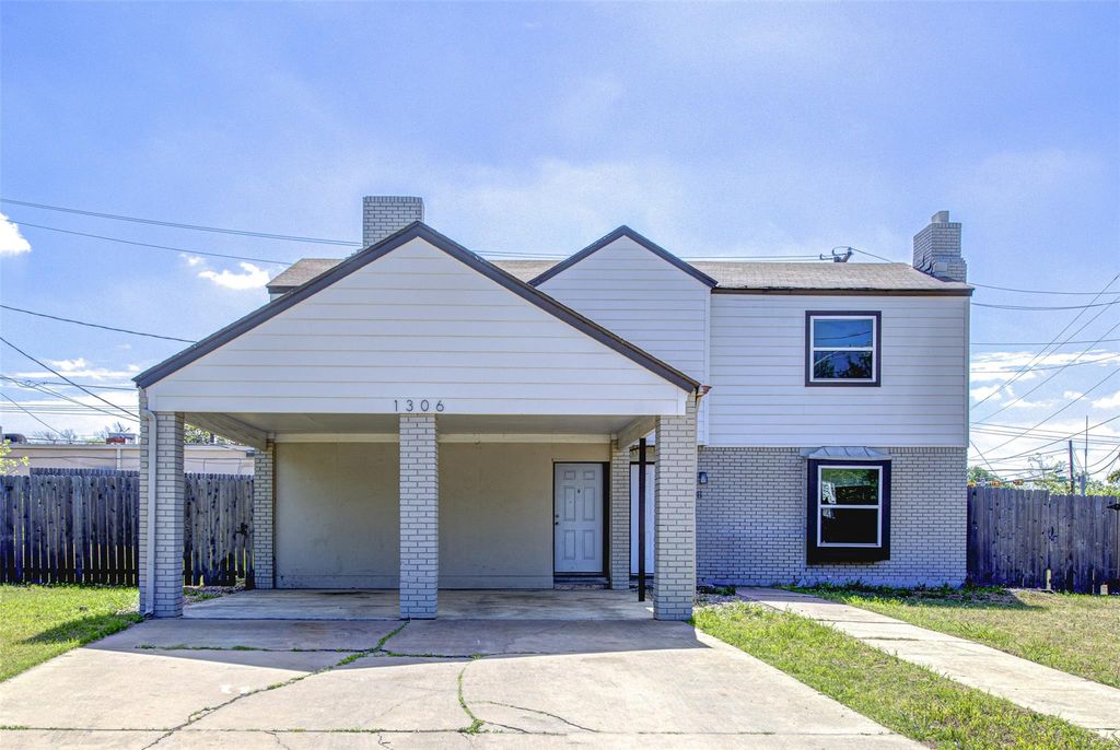 1306 E Saint Johns Ave, Austin, TX 78752