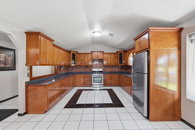 20602 Peters Road, Crosby, TX 77532