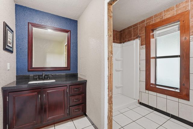 20602 Peters Road, Crosby, TX 77532