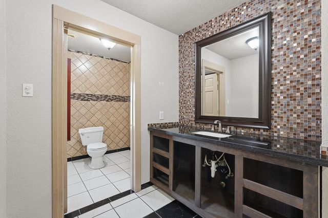 20602 Peters Road, Crosby, TX 77532