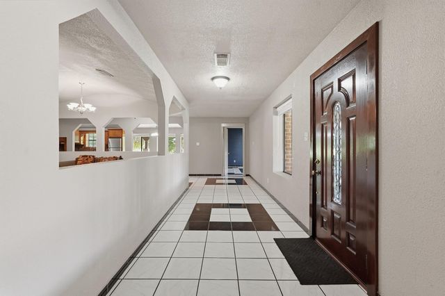 20602 Peters Road, Crosby, TX 77532