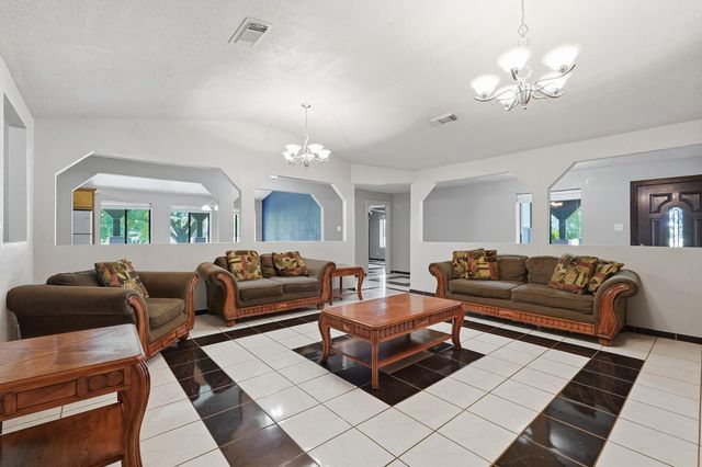 20602 Peters Road, Crosby, TX 77532