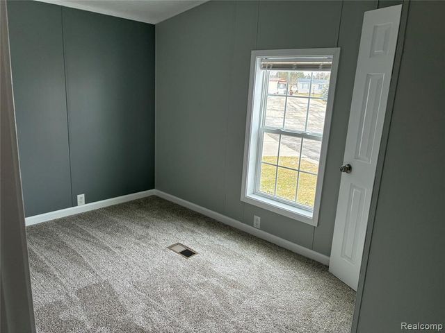 7306 Pipes Circle, Alma, MI 48801