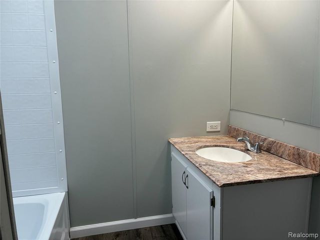 7306 Pipes Circle, Alma, MI 48801