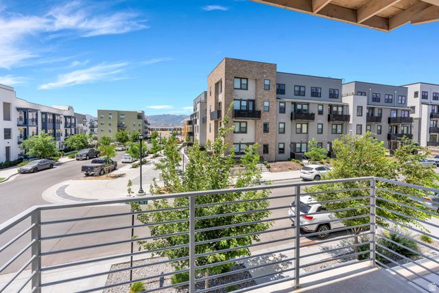 11241 S FREESTONE RD, South Jordan, UT 84009