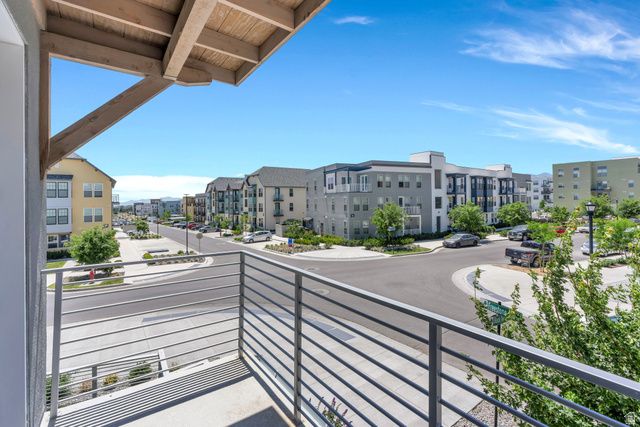 11241 S FREESTONE RD, South Jordan, UT 84009