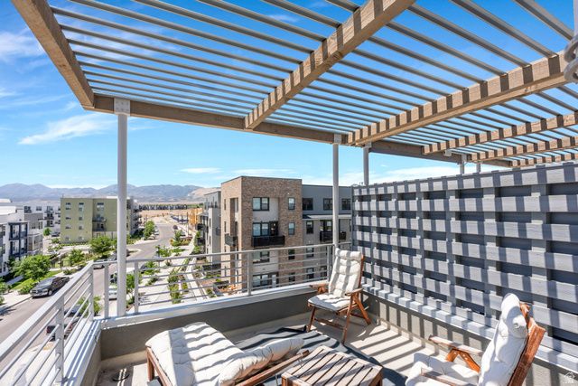 11241 S FREESTONE RD, South Jordan, UT 84009