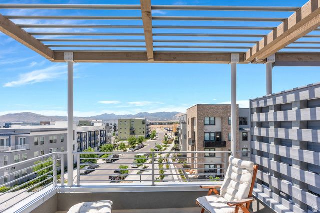 11241 S FREESTONE RD, South Jordan, UT 84009
