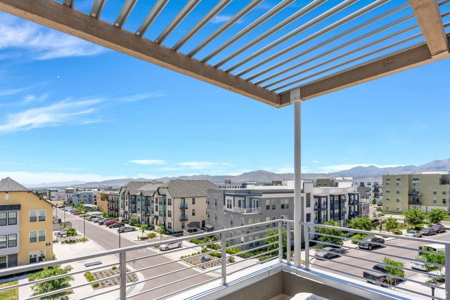 11241 S FREESTONE RD, South Jordan, UT 84009