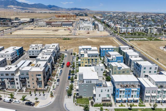11241 S FREESTONE RD, South Jordan, UT 84009