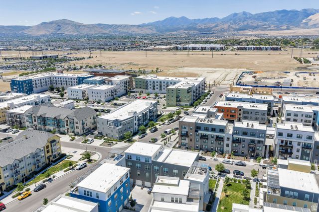 11241 S FREESTONE RD, South Jordan, UT 84009