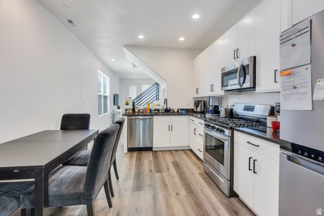 11241 S FREESTONE RD, South Jordan, UT 84009