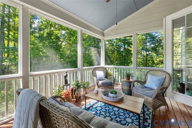 2019 Tulip Hill Dr, Midlothian, VA 23112