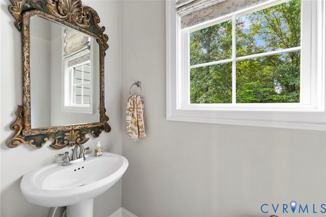 2019 Tulip Hill Dr, Midlothian, VA 23112