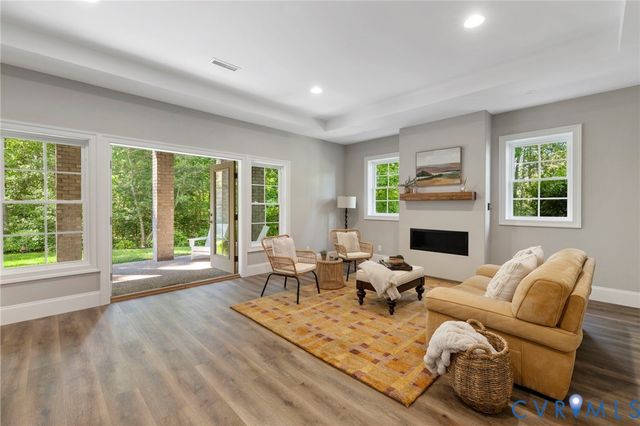 2019 Tulip Hill Dr, Midlothian, VA 23112