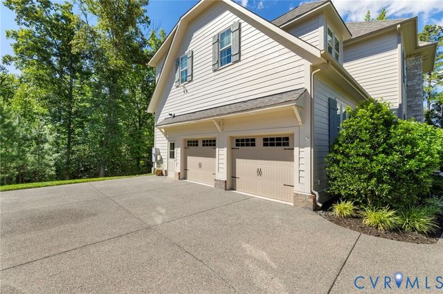 2019 Tulip Hill Dr, Midlothian, VA 23112