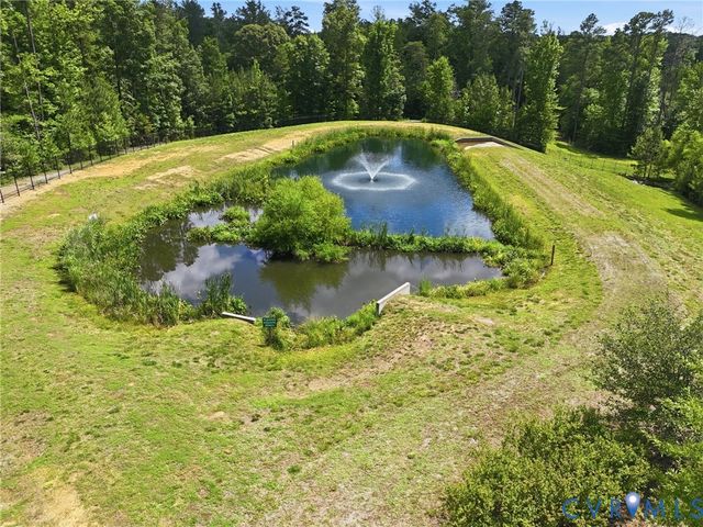 2019 Tulip Hill Dr, Midlothian, VA 23112
