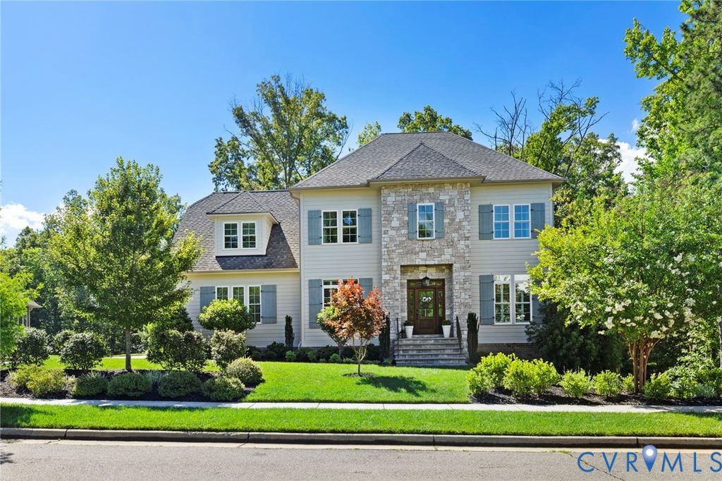 2019 Tulip Hill Dr, Midlothian, VA 23112