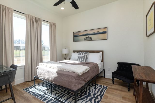 258 Motes Court, Runaway Bay, TX 76426