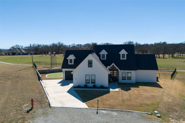 258 Motes Court, Runaway Bay, TX 76426