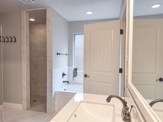 2328 NW 156th Street, Edmond, OK 73013