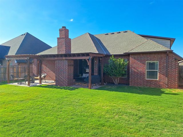 2328 NW 156th Street, Edmond, OK 73013