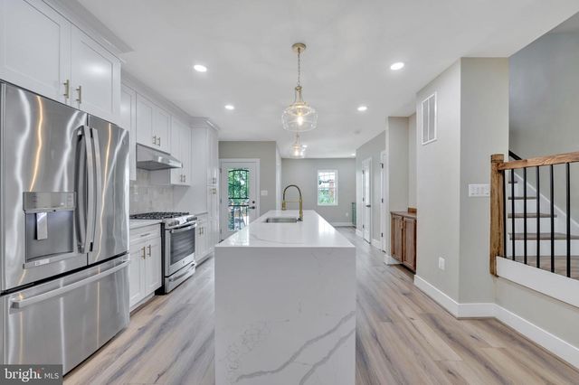 217 JEFFERSON ST NW, Washington, DC 20011