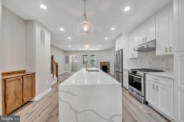 217 JEFFERSON ST NW, Washington, DC 20011