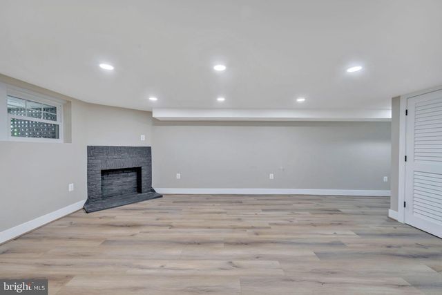 217 JEFFERSON ST NW, Washington, DC 20011