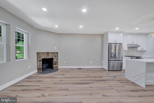 217 JEFFERSON ST NW, Washington, DC 20011