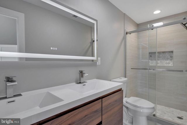 217 JEFFERSON ST NW, Washington, DC 20011
