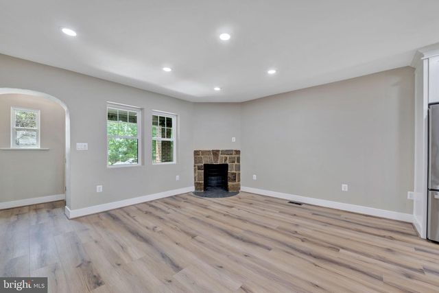 217 JEFFERSON ST NW, Washington, DC 20011